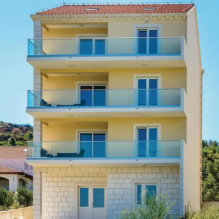Amazing In With House Sea View