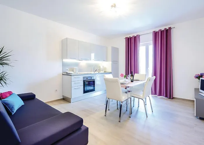 Apartment One-bedroom In Cavtat